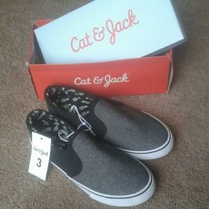 NWT Cat & Jack shoes